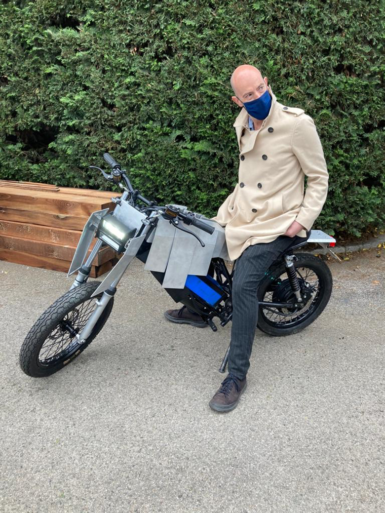 Mr%20murray%20on%20bike.jpg