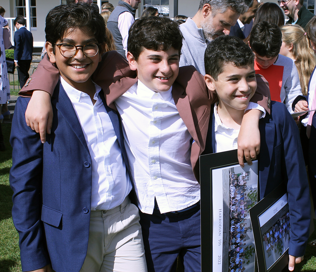 10s%20graduation%20website%202.jpg