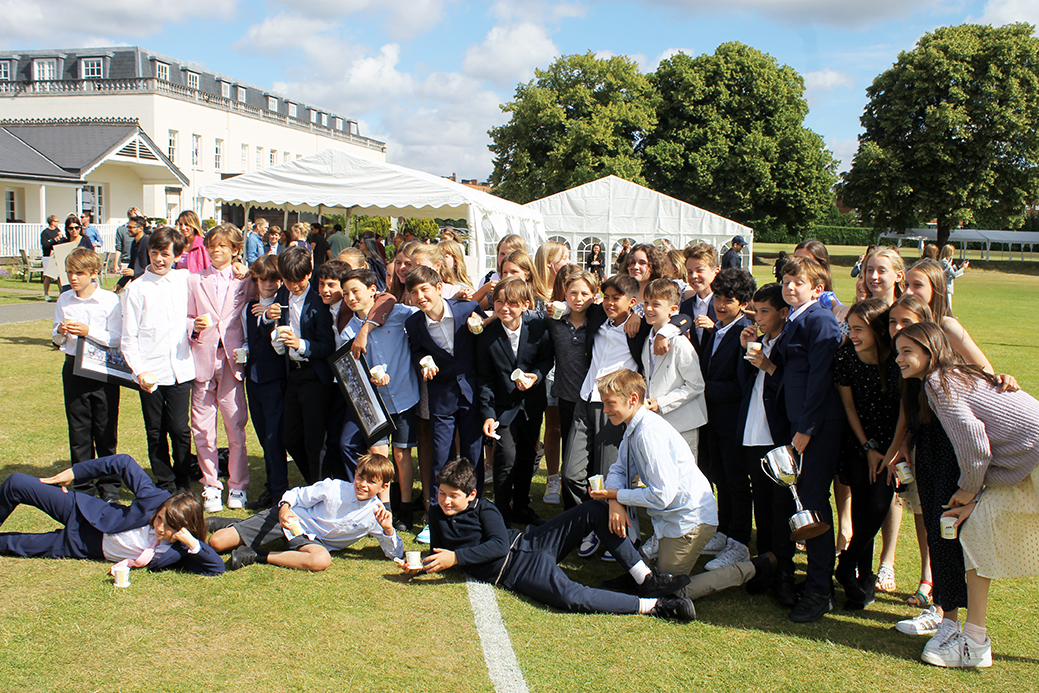 10s%20graduation%20website%20group%20shot.jpg