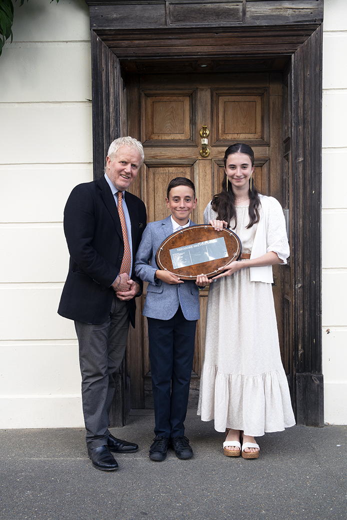 Eloise%20and%20Oli%20Smith.jpg