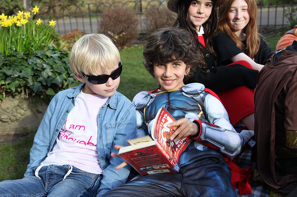 oustide reading 2