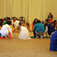 8s Hindu wedding dance